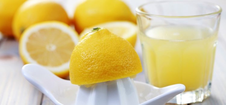 El zumo de limón puede ser clave para retrasar la regla de forma natural