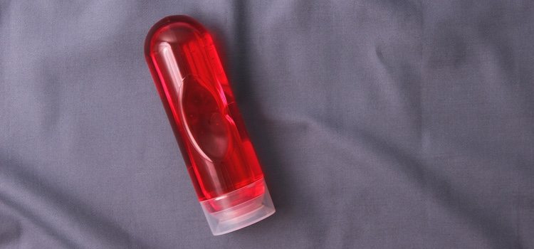 Los lubricantes a base de agua son los más recomendados para disminuir la sequedad vaginal