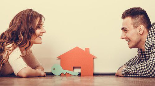¿Cuándo llega el momento de comprarte una casa con tu pareja?